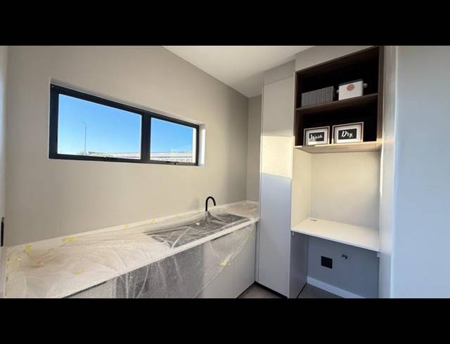 4 BEDROOM HOUSE FOR SALE IN FOUNTAINBROOK ESTATE